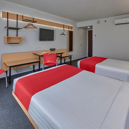 City Express Plus By Marriott Guadalajara Expo Запопан Екстериор снимка
