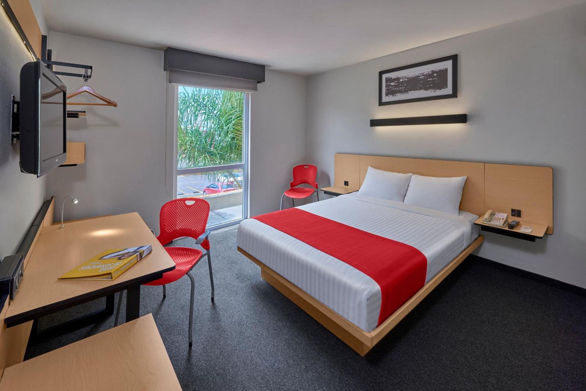 City Express Plus By Marriott Guadalajara Expo Запопан Екстериор снимка