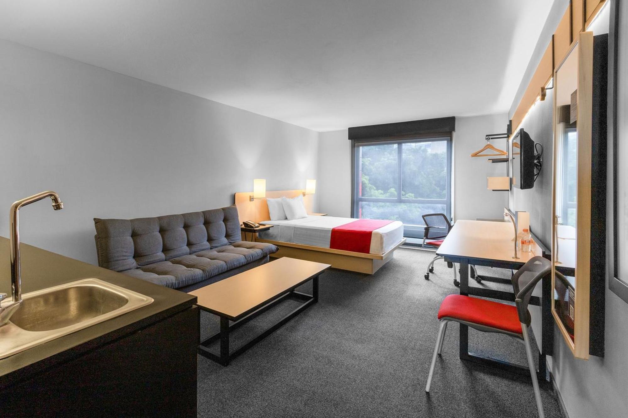 City Express Plus By Marriott Guadalajara Expo Запопан Екстериор снимка