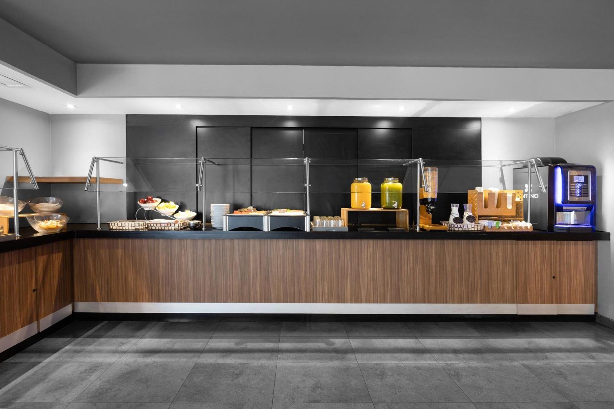 City Express Plus By Marriott Guadalajara Expo Запопан Екстериор снимка